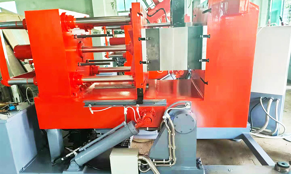 Gravity casting machine packing and shipping 